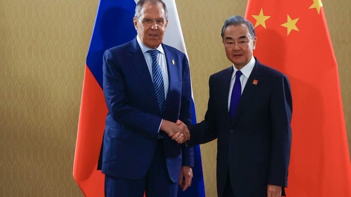 Китай против США: Восемь знаковых заявлений