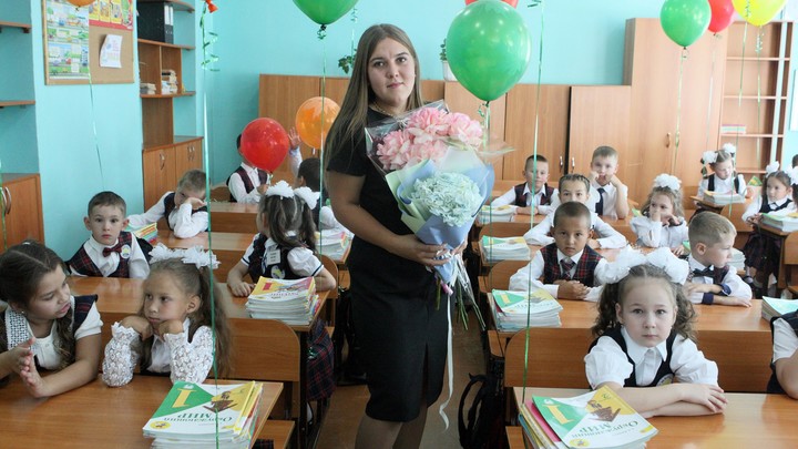 Учителя в Челябинской области получат по миллиону рублей