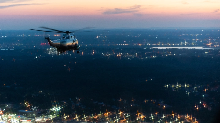 Трамп: Пилоты военного вертолета Black Hawk должны были видеть самолет