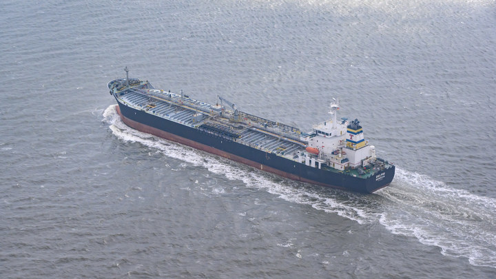 Русскому мазуту не дали доплыть до Нового Орлеана: Власти США остановили танкер