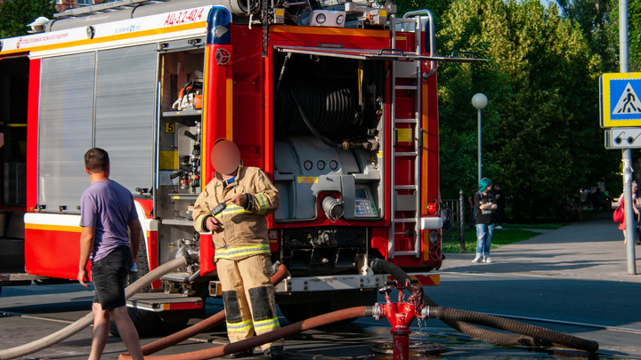 Туристы из Владимирской области погибли при пожаре в частном доме в Ейске