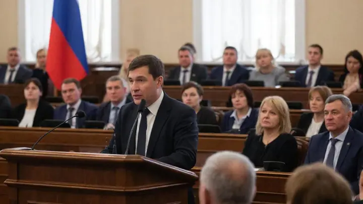 Платок на роток: Депутаты решили запретить жалобы на себя и чиновников