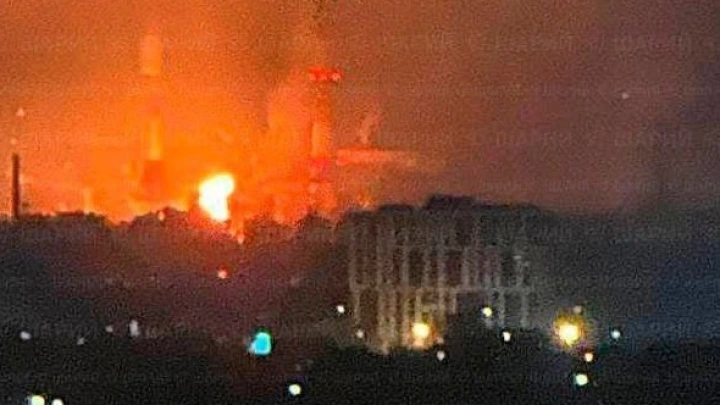 Пожар на ТЭЦ-5 в Киеве после взрыва попал на видео