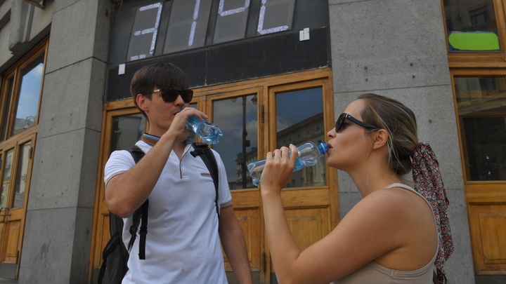 Слово похолодание не подходит: Жара задержится в Москве ещё на неделю