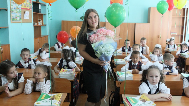 Назад в 90-е?: В профсоюзе оценили слова министра Оренбургской области о зарплатах учителей