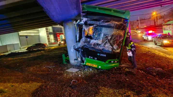 После ДТП с автобусом с 12 пострадавшими в Челябинске возбудили уголовное дело