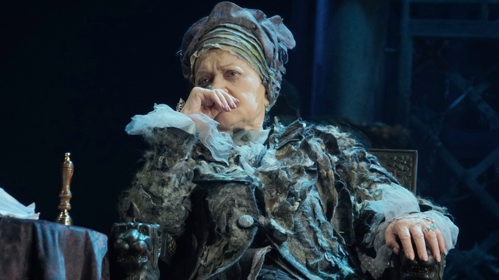 Валентина Талызина заявила, что ей все равно на отчество Пугачевой