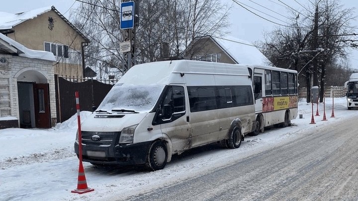 Пожилая пассажирка пострадала в ДТП с автобусом и маршруткой в Иванове