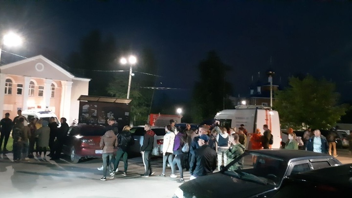 В Нижнем Новгороде ищут девушку с ожогом на лице: она ушла с остановки и пропала