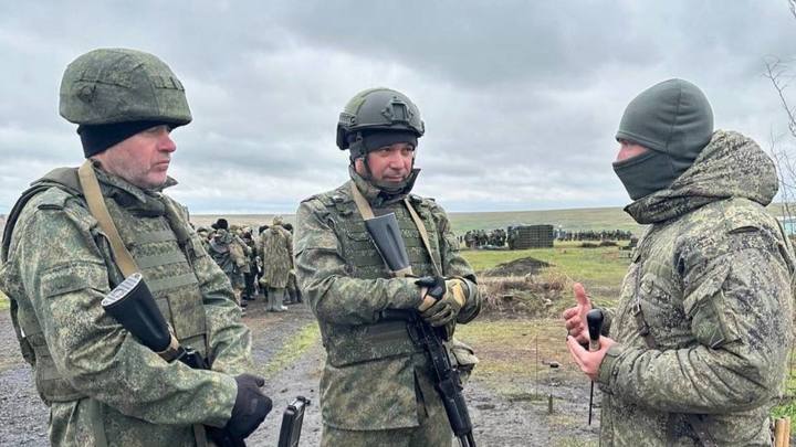 Евгений Первышов предложил отправить Белопольского в зону СВО после запрета хоронить бойцов ЧВК