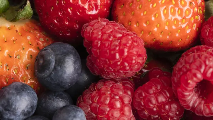 Клубника не цветёт: названа главная причина, и как с неё бороться, чтобы получить урожай вкусных ягод