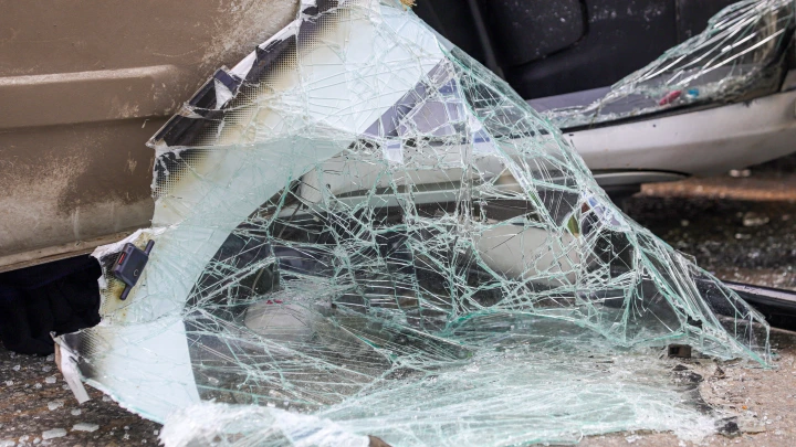 Трагедия на дороге: ДТП с детской хоккейной командой унесло жизни двух человек