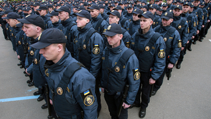 Зеленский отправился на передовую, чтобы вручить награды военным