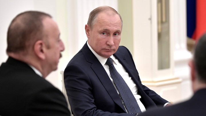 В назидание Армении: Путин отправляется в Азербайджан