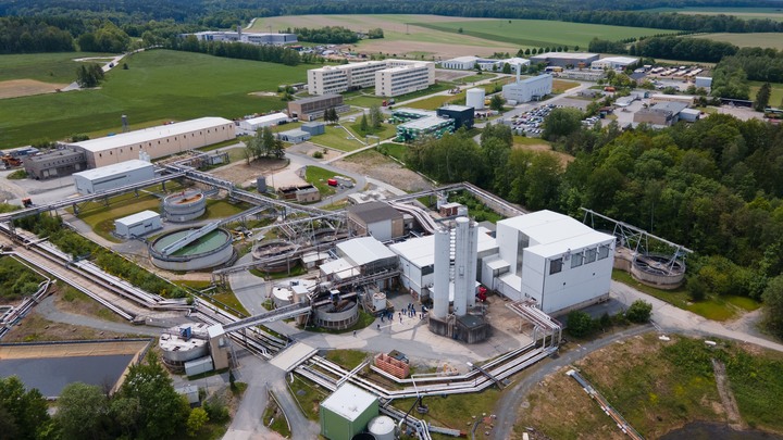 Русский уран попал под запрет в США. Дугин указал на пользу этого решения