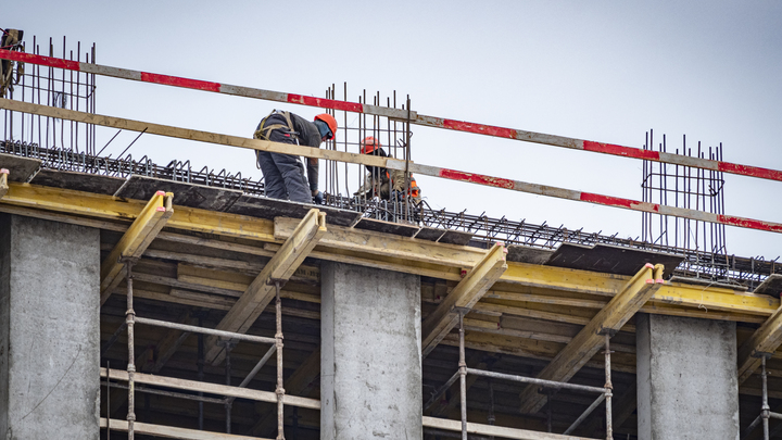 Мэр Самары разрешила сократить число парковок для многоэтажки на Лейтенанта Шмидта