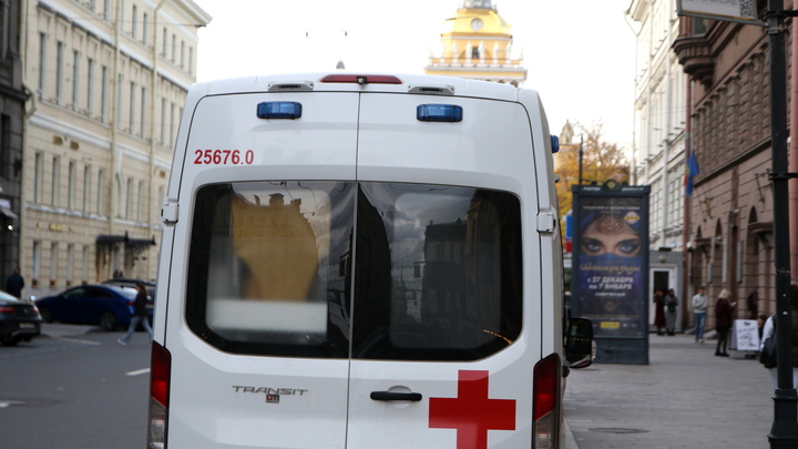 Врачи назвали симптомы нового штамма COVID-19
