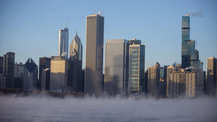 Страх и ненависть в Чикаго: Как политика Трампа изменила жизнь в мегаполисе