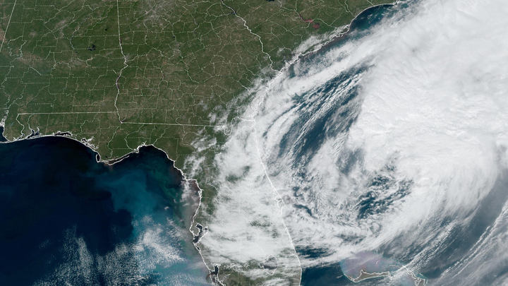 Украинские беженцы нашли смерть в США: Ураган оборвал жизнь целой семьи - СМИ