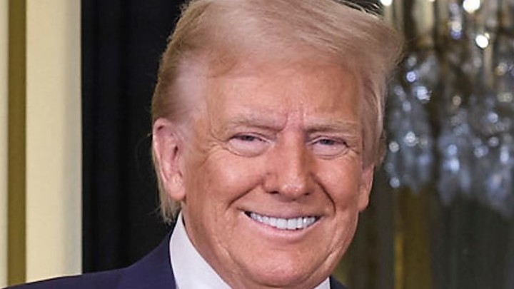 Соседей - на голодный паёк: Шутка с Трюдо оказалась не шуткой. Трамп призвал включить Канаду и Мексику в состав США