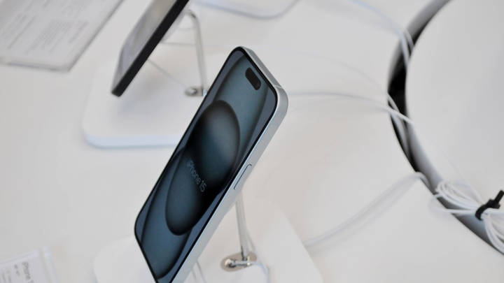 Раскрыт новый способ слежки за владельцами iPhone