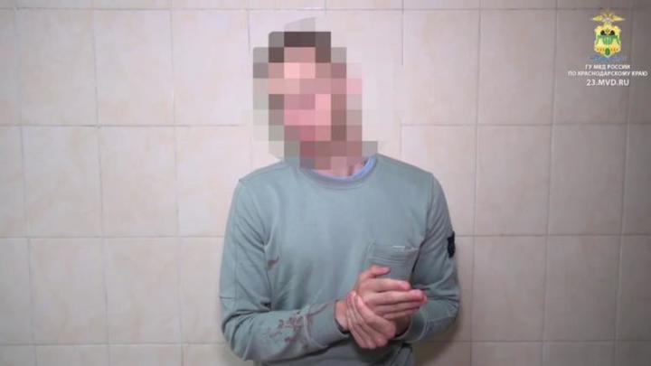 В центре Сочи на автобусной остановке отдыхающие устроили потасовку со стрельбой