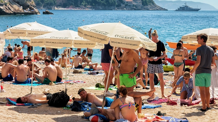 Роковые солнечные ванны: 13-летний школьник из Сочи попал в больницу с ожогами 50% тела