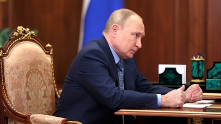 Путин отметил успехи в работе таможни: Встреча с главой ФТС Булавиным