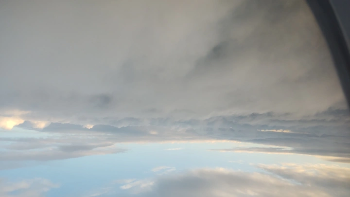 Боинг-757 Azur Air второй раз за неделю совершил экстренную посадку