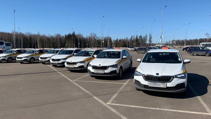 Стать таксистом в Подмосковье можно за один день