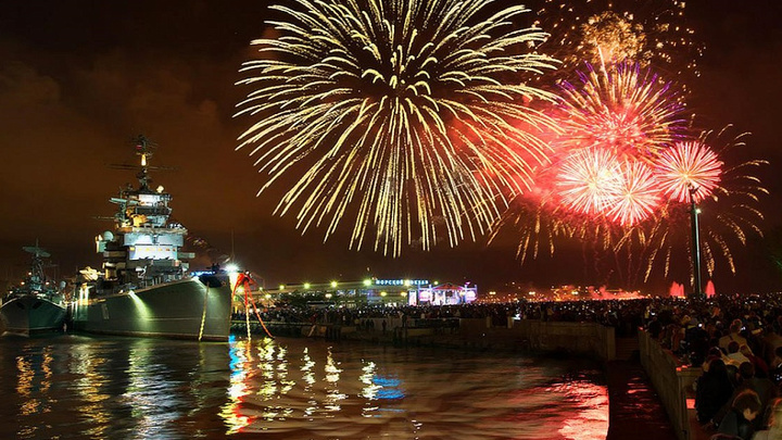 Новороссийск вслед за Сочи и Анапой отказался от запуска фейерверков на Новый год