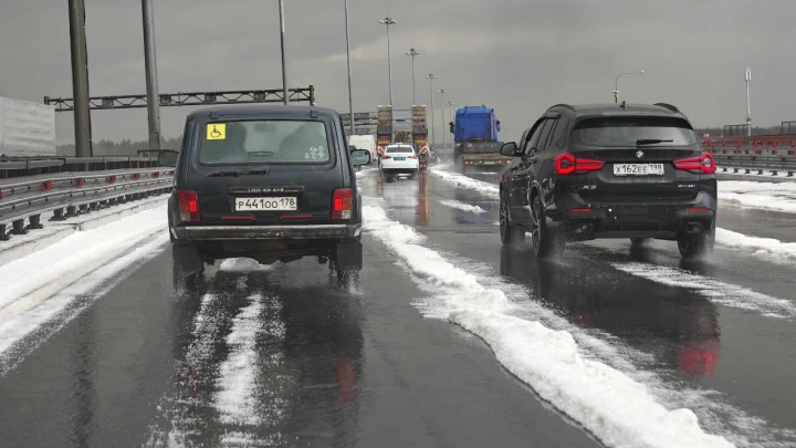 Капризы природы: Петербург засыпало снегом в конце лета