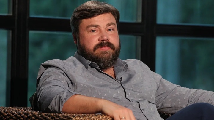Гейтс, Греф, вакцинация: Люди просят дать ответы, а им закрывают рты