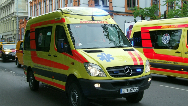 Страшное ДТП на МКАД: попавшая в аварию девушка скончалась в машине реанимации