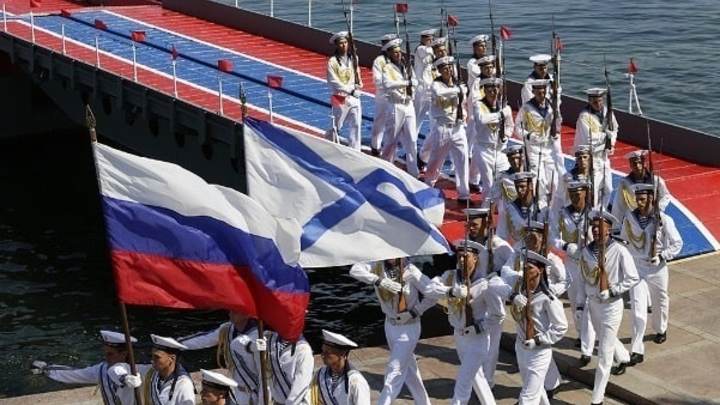Видеотрансляция парада ВМФ в Санкт-Петербурге 31 июля: современные корабли и Владимир Путин