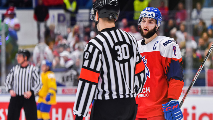 Хоккей завершился низкими оскорблениями: Русские играют, как свиньи