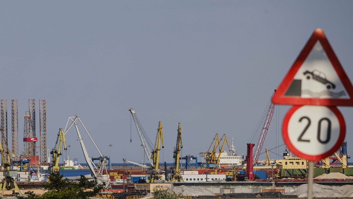 Румыния превращается в оружейный склад: Джорджеску допустил, что НАТО использует базу в Констанце для атаки на Россию
