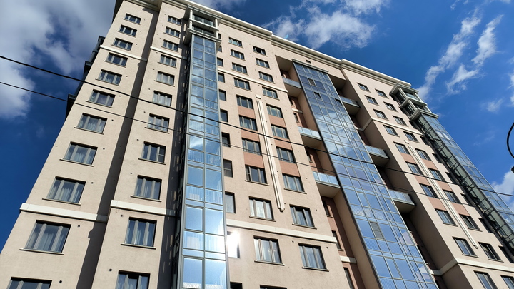 Новостройки премиум-класса за месяц подешевели в Краснодаре на 12%