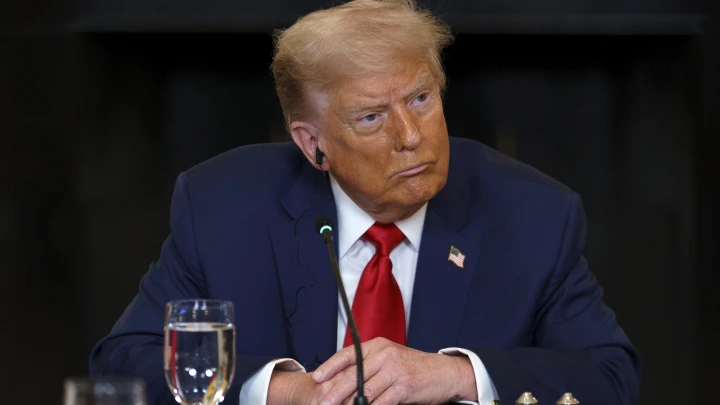 Трамп может передать Украине часть замороженных активов России. Названа точная сумма