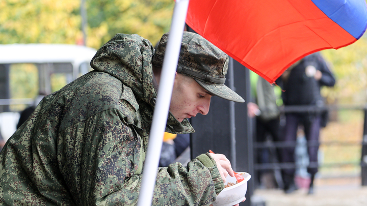 В Перми начал работу мобильный пункт по приему на военную службу по контракту