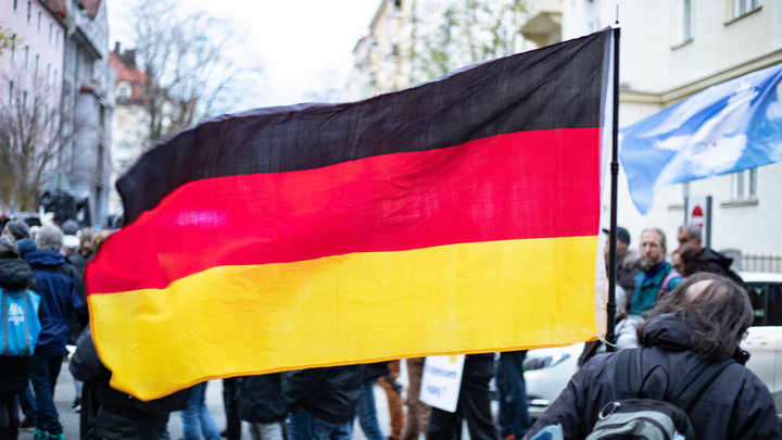 Германия снова расколется надвое? Немецкий слив перевернул шахматную доску