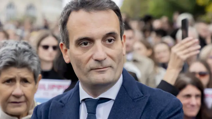 Флориан Филиппо: во Франции идет кампания с целью начать войну с Россией