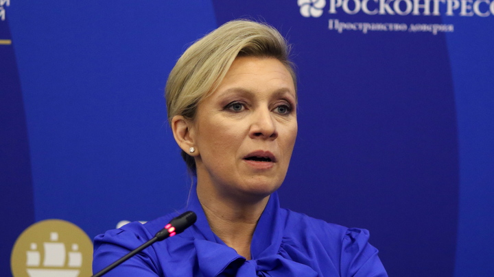 Украину можно официально записать в колонию США? Захарова оценила признание Зеленского