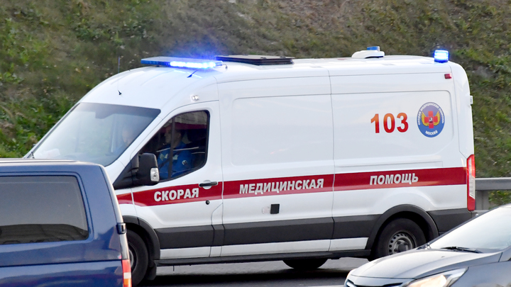 В Москве повариха в школьной столовой случайно отрубила себе палец слайсером