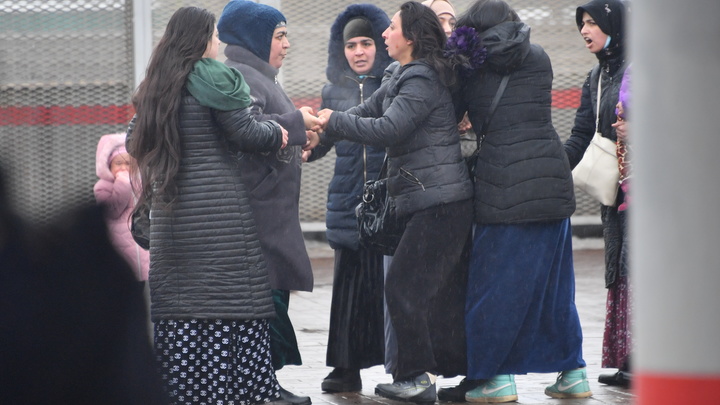 Силовики устроили облаву на цыган в Волжском: Табор вымогал деньги у русских и поплатился