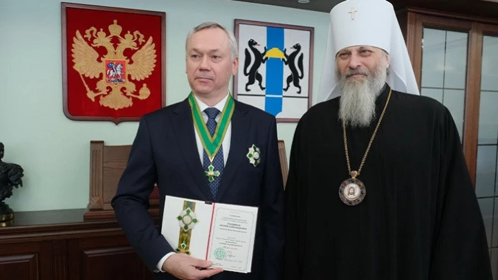 Патриарх Кирилл наградил Андрея Травникова орденом Сергия Радонежского