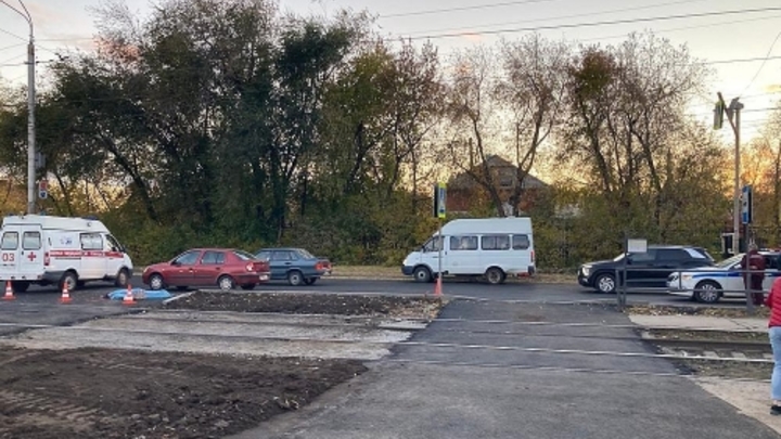 В Магнитогорске местная жительница скончалась на пешеходном переходе. Что случилось