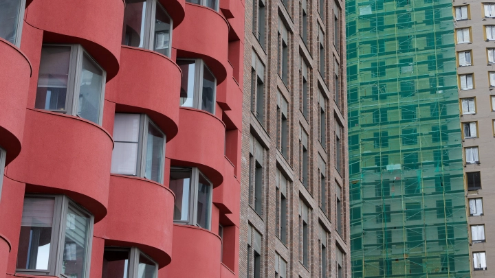 Лишились квартиры, попав в ловушку: Семья купила жильё в Москве, и теперь её выгоняют