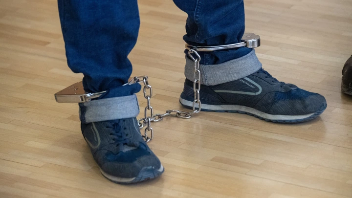 В Поморье психически нездоровый мужчина пытался убить своих родителей