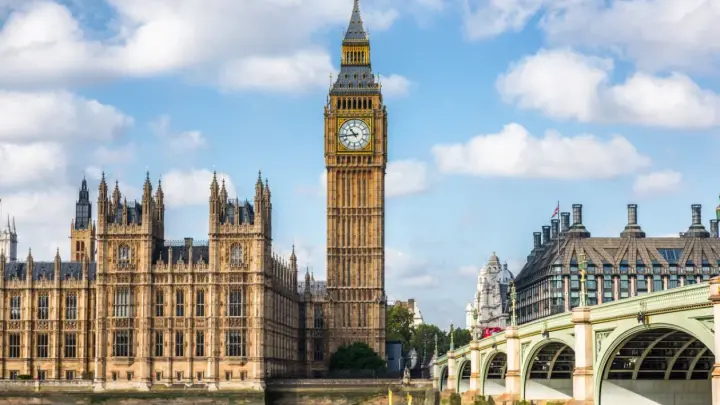 Не трогайте мою младшую сестру, ей всего двенадцать! Британию ждёт кровопролитная гражданская война